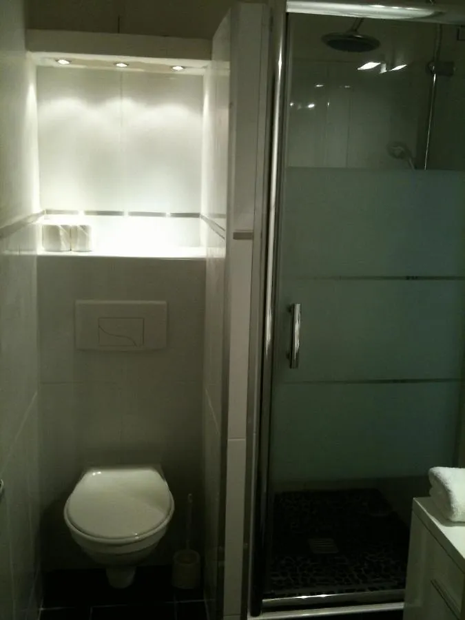 **  Hotel L'Eau Des Collines France